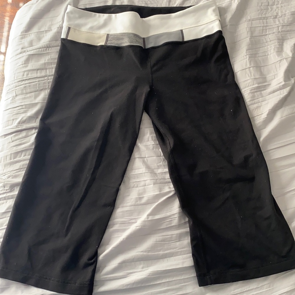 Size 10 Lululemon Capri Color Block Leggings